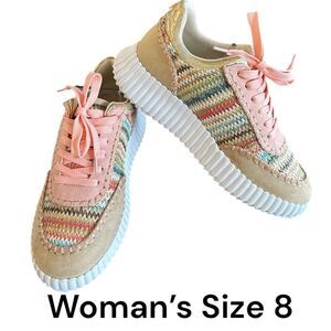 Women's Sneakers Size 8 New With Tags